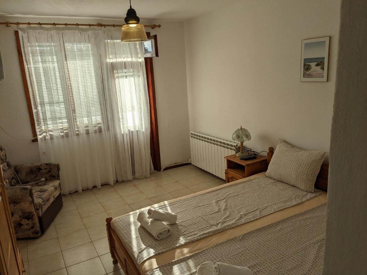 Hotel Цвета Sinemoretz Esterno foto
