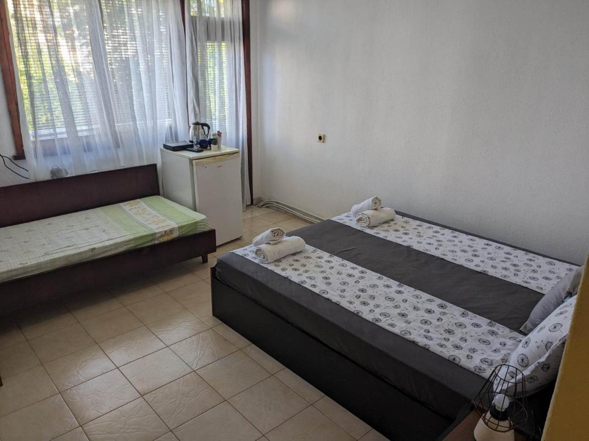 Hotel Цвета Sinemoretz Esterno foto